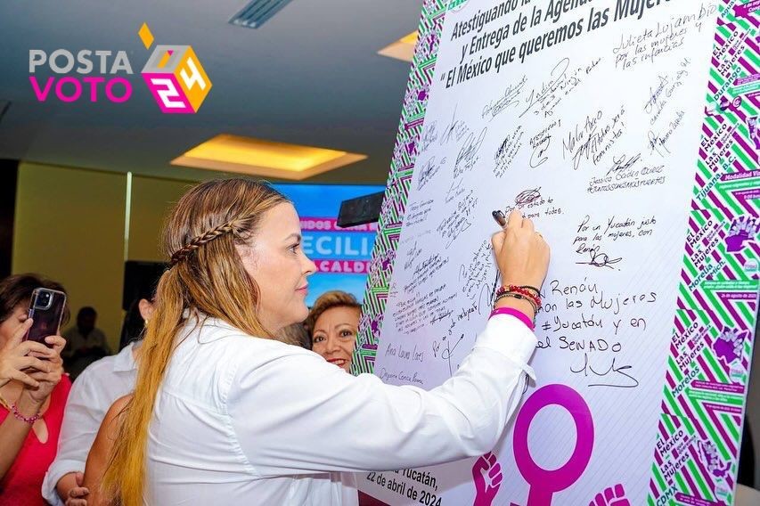Cecilia Patrón en la firma del compromiso por 'El México que queremos las Mujeres'. Foto: Cortesía