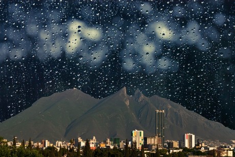 ¿Seguirá la lluvia en la zona metropolitana de Monterrey?