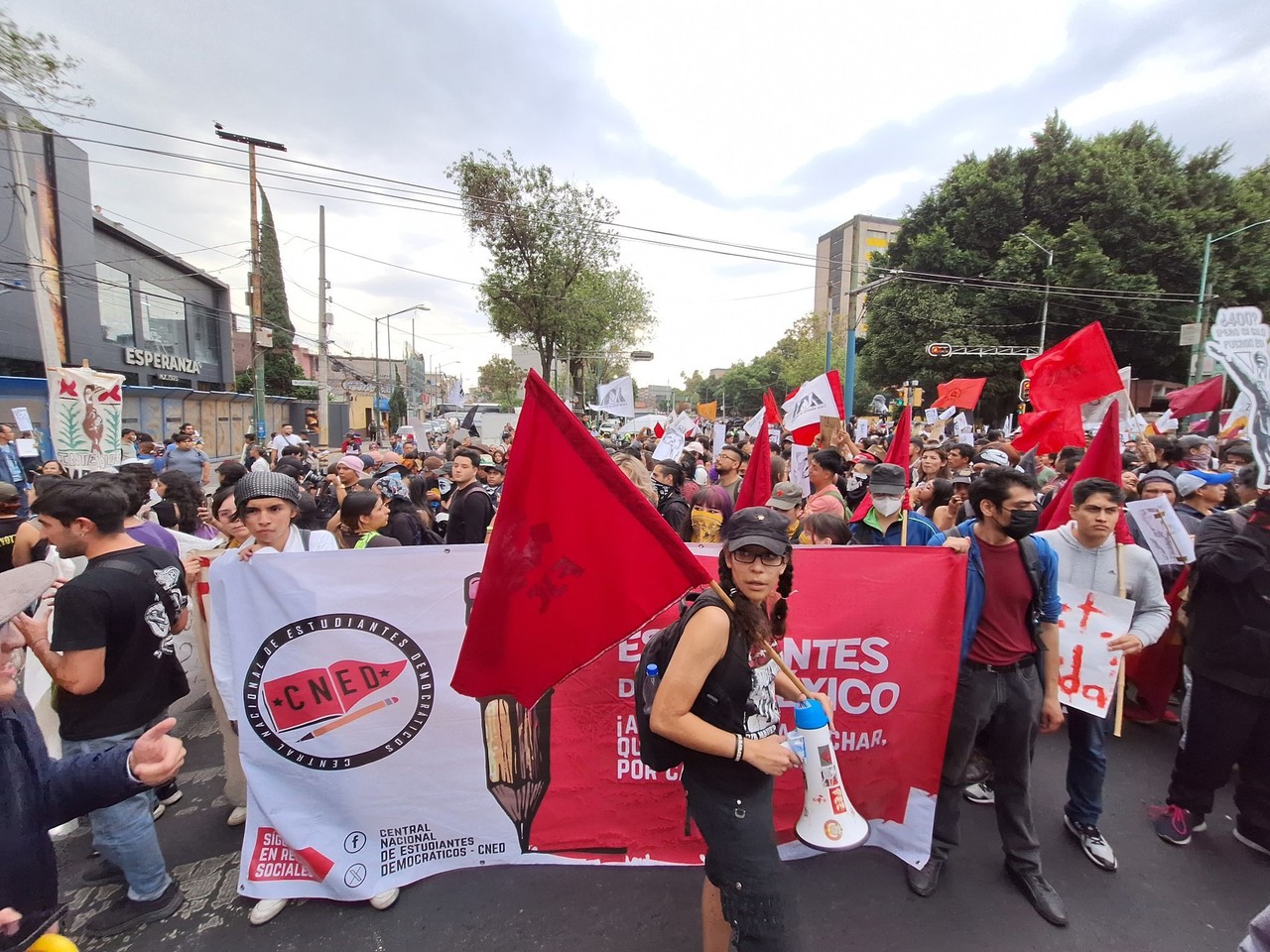 Marcha de Central Nacional de Estudiantes Democráticos. Foro: @CNED_mex