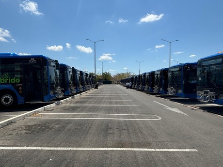 Integran 34 nuevas unidades al sistema Va y Ven en Mérida