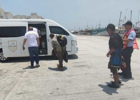 Recatan a tres naufragos cubanos en aguas de Yucatán