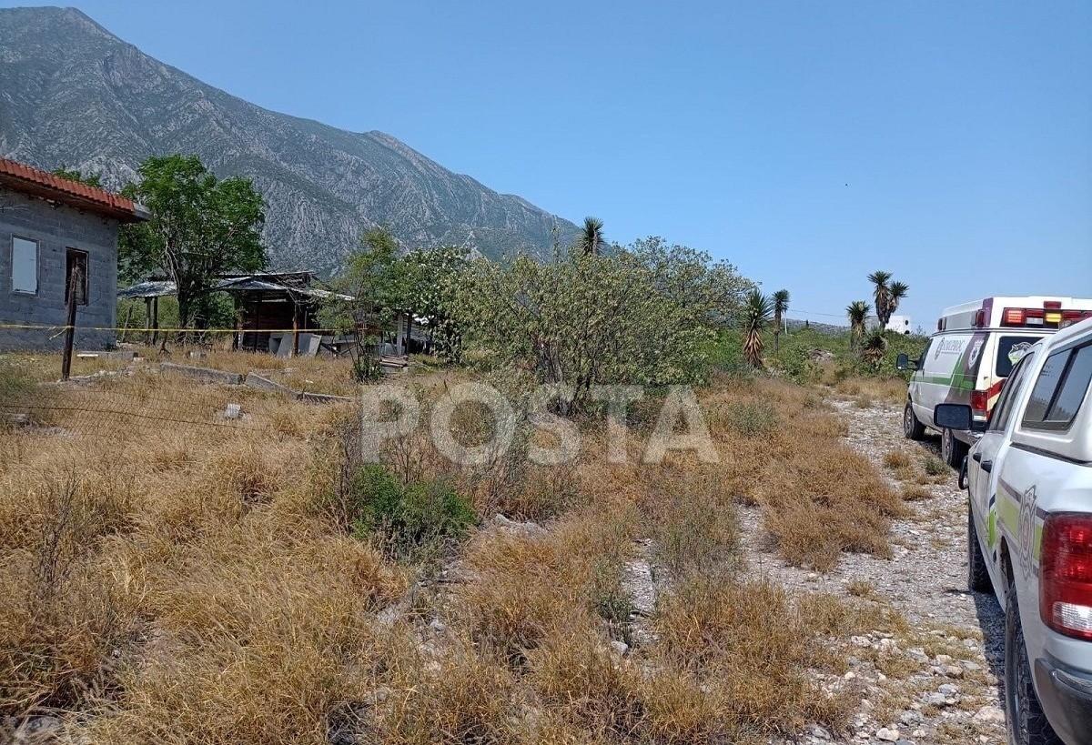 Brecha en donde se encontró a una persona sin vida en el municipio de García. Foto: Archivo/POSTA MX.