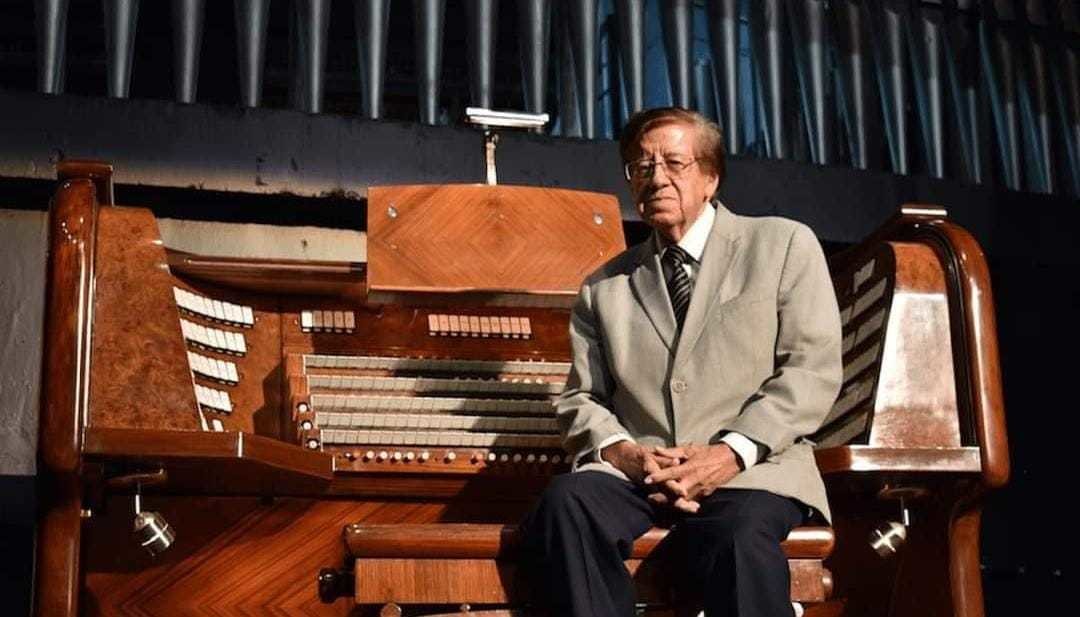 Fallece el destacado organista mexiquense Víctor Urbán. Foto: RRSS