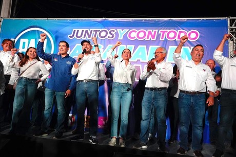 Marko Cortés encabeza reunión de coaliciones opositoras bajo lema de unidad