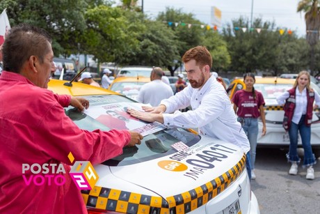 Mauricio Cantú se compromete a mejorar condiciones del gremio taxista