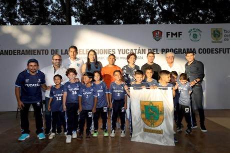 Jóvenes futbolistas representarán a Yucatán en campeonatos nacionales