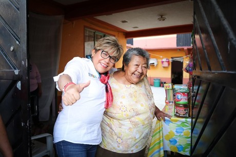 Destaca exalcaldesa Cristina González en campaña electoral de La Paz