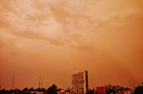 FOTOS: Así se vio el cielo de la CDMX, con colores naranjas y rojizos