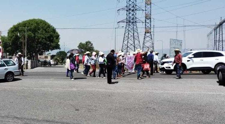 Bloquean la carretera Toluca-Atlacomulco en protesta Contra Bionatur. Foto: Rodrigo Gonzalez Esquivel