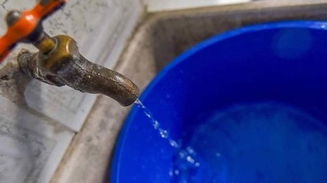 Por crisis en abasto de agua ajustan tandeos