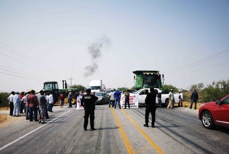 Cierre parcial en Carretera Federal 101 por manifestación de productores de sorgo