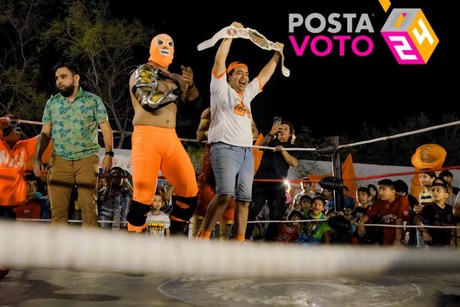 Jesús Nava vence al Azul en evento de lucha libre en Santa Catarina