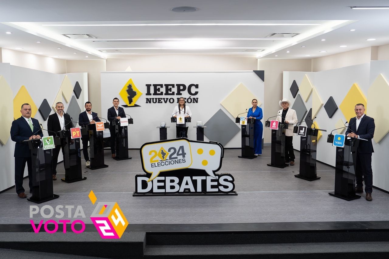 Los candidatos a la alcaldía de García juntos en el debate organizado por la Comisión Estatal Electoral. Foto: Diego Beltrán