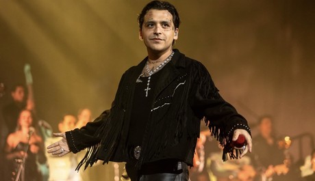 Christian Nodal ofrece concierto cargado de emociones en Monterrey