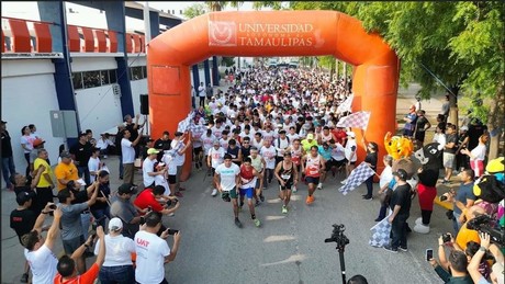 La Universidad Autónoma de Tamaulipas celebra el éxito de la Carrera y Caminata