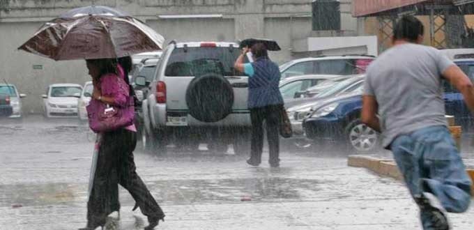Se registran lluvias ligeras en la ciudad de Mérida. Foto: Irving Gil