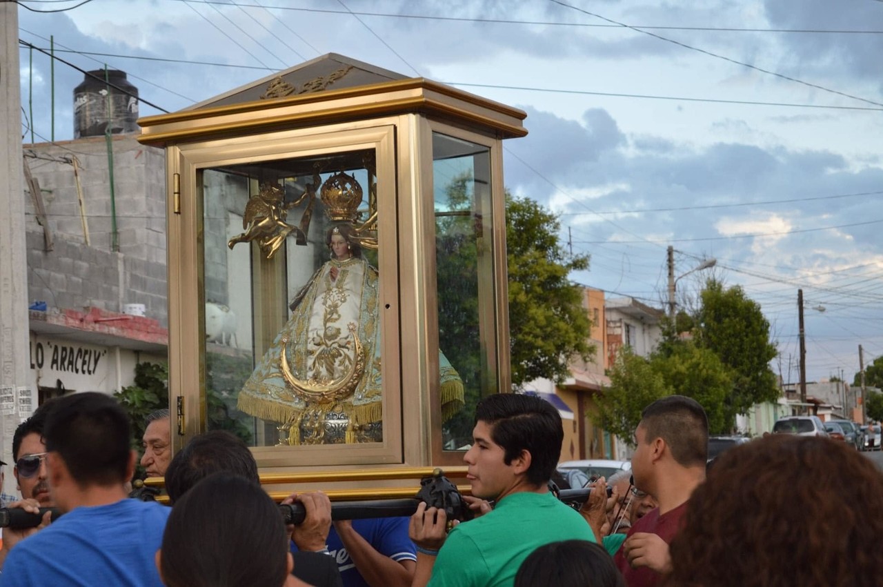Peregrina Virgen de San Juan de los Lagos a Saltillo. Foto de Matlachines de Saltillo.