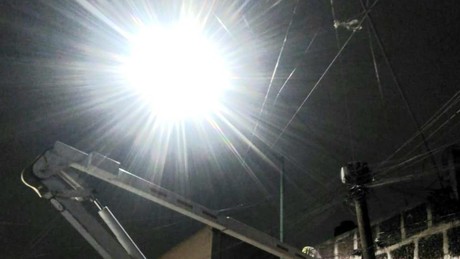 ¡Se hizo la luz! Reparan alumbrado público en Cuauhtémoc