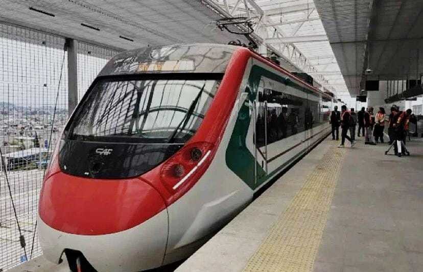El Tren México-Toluca sufre un nuevo contratiempo: su entrada en operación se retrasa hasta 2025. Foto: Especial