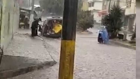 Bajo el agua Vía Morelos en Ecatepec..Otra vez (VIDEO)
