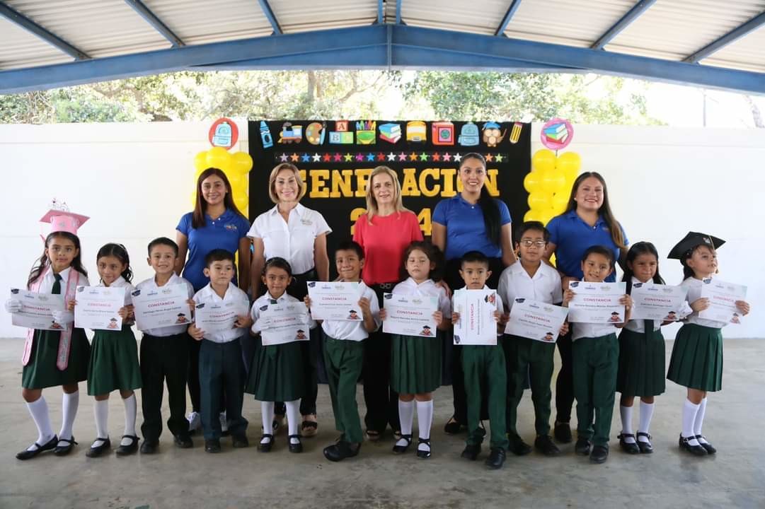 Alumnos de Educación Preescolar. Foto: redes sociales