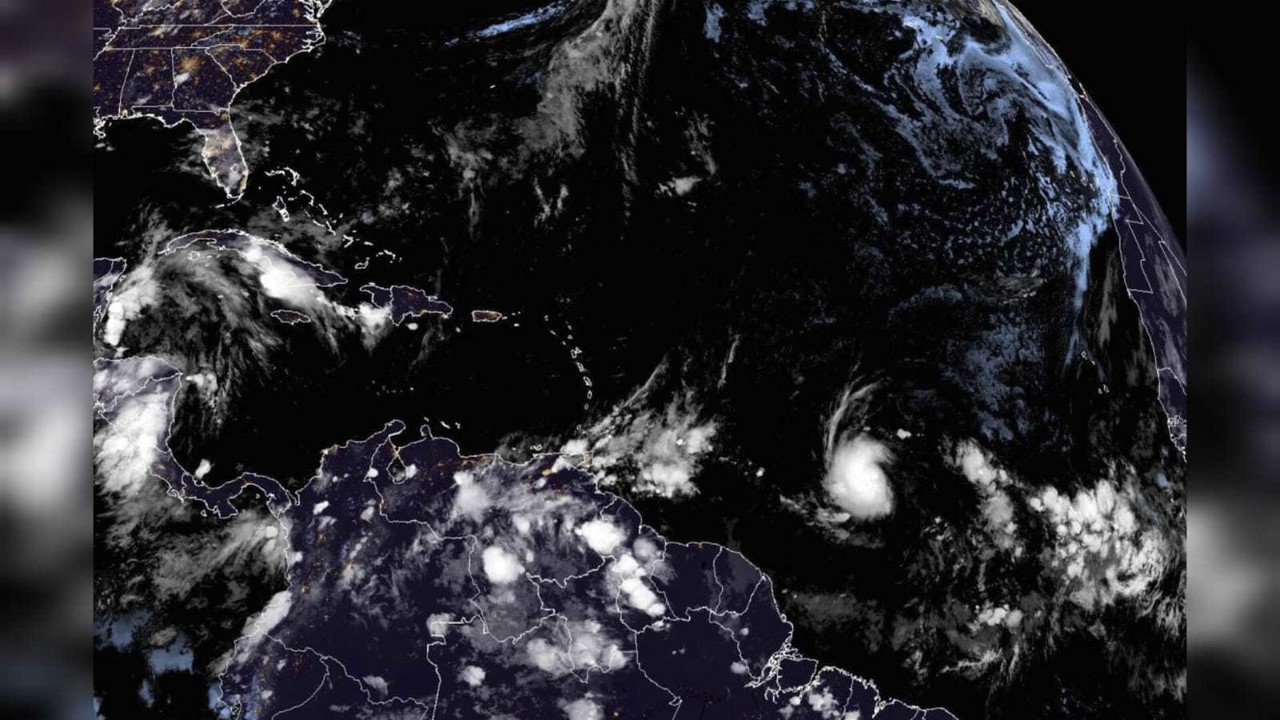 Tormenta tropical Beryl lkegaría alerta 3. Foto.NDAA vía AP
