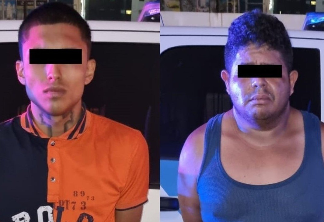 Guillermo Ch y Arnulfo Israel B, tras ser detenidos por policías de Monterrey. Foto: Policía de Monterrey.