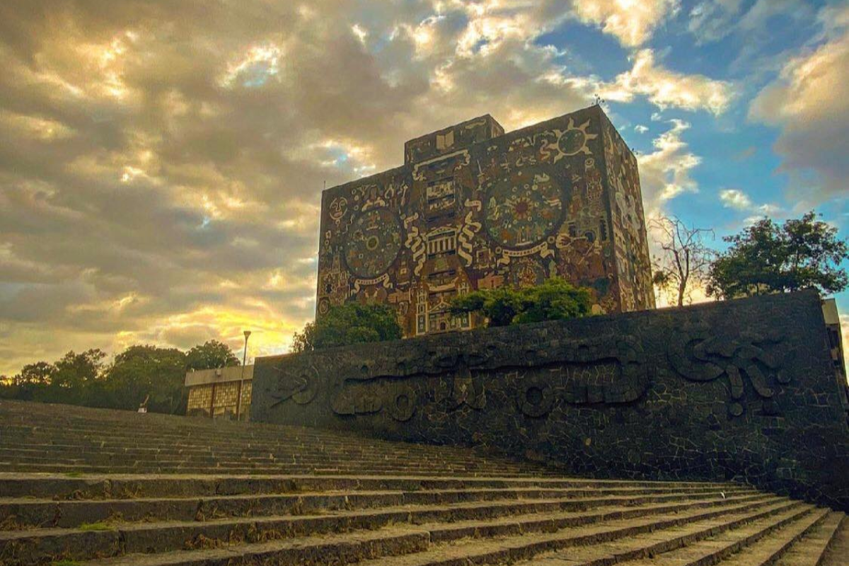 CU. Foto: FB UNAM Love