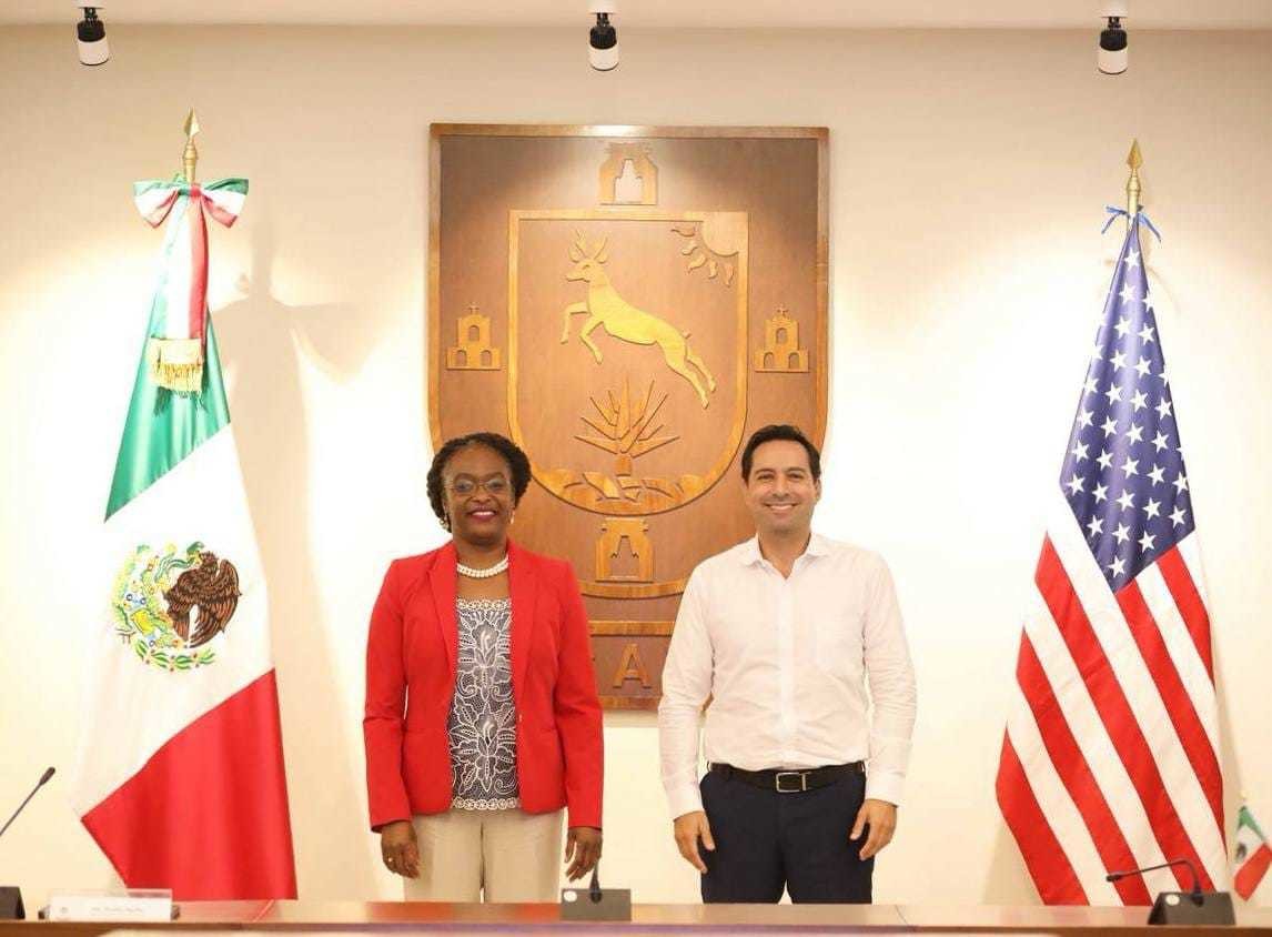 El Gobernador de Yucatán y la Cónsul de Estados Unidos en Mérida destacaron  el trabajo coordinado que se ha realizado en los últimos 3 años. - Foto del Gobierno del Estado