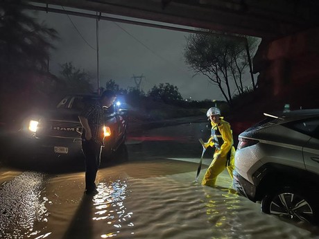 Autoridades de García alertan sobre posibles inundaciones repentinas