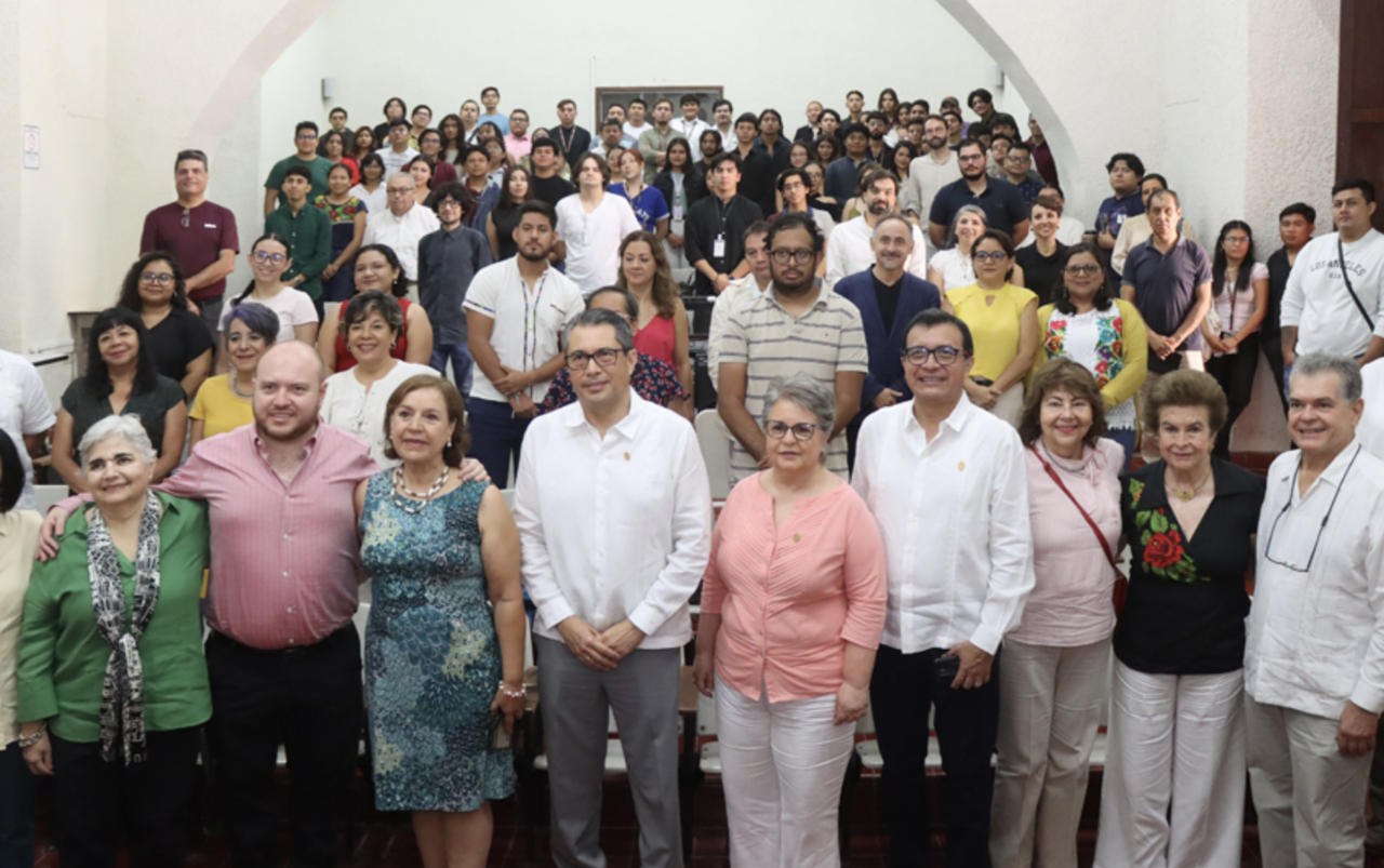 Más de 40 investigadores de distintas instituciones del país se reúnen en Mérida para analizar la situación actual de las ciudades y los pueblos históricos.- Foto de la Uady