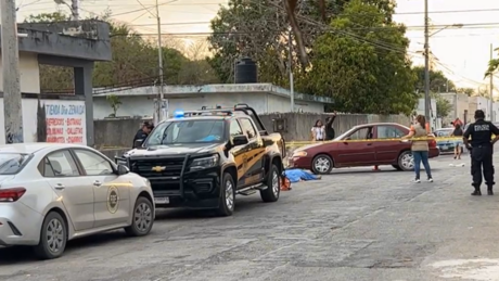 Trágico final: Motociclista muere atropellado en calles de San José Vergel
