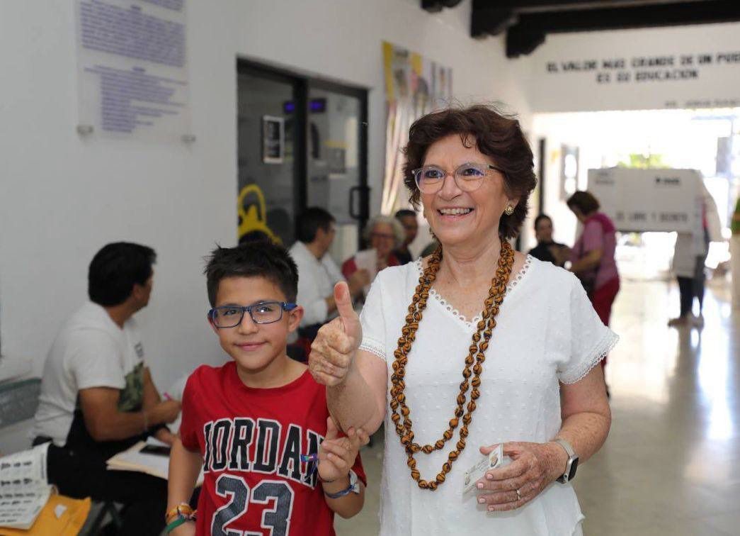 Fritz Suarez Encargada del Despacho del Gobernador de Yucatán, emitió si voto. Foto: Cortesía