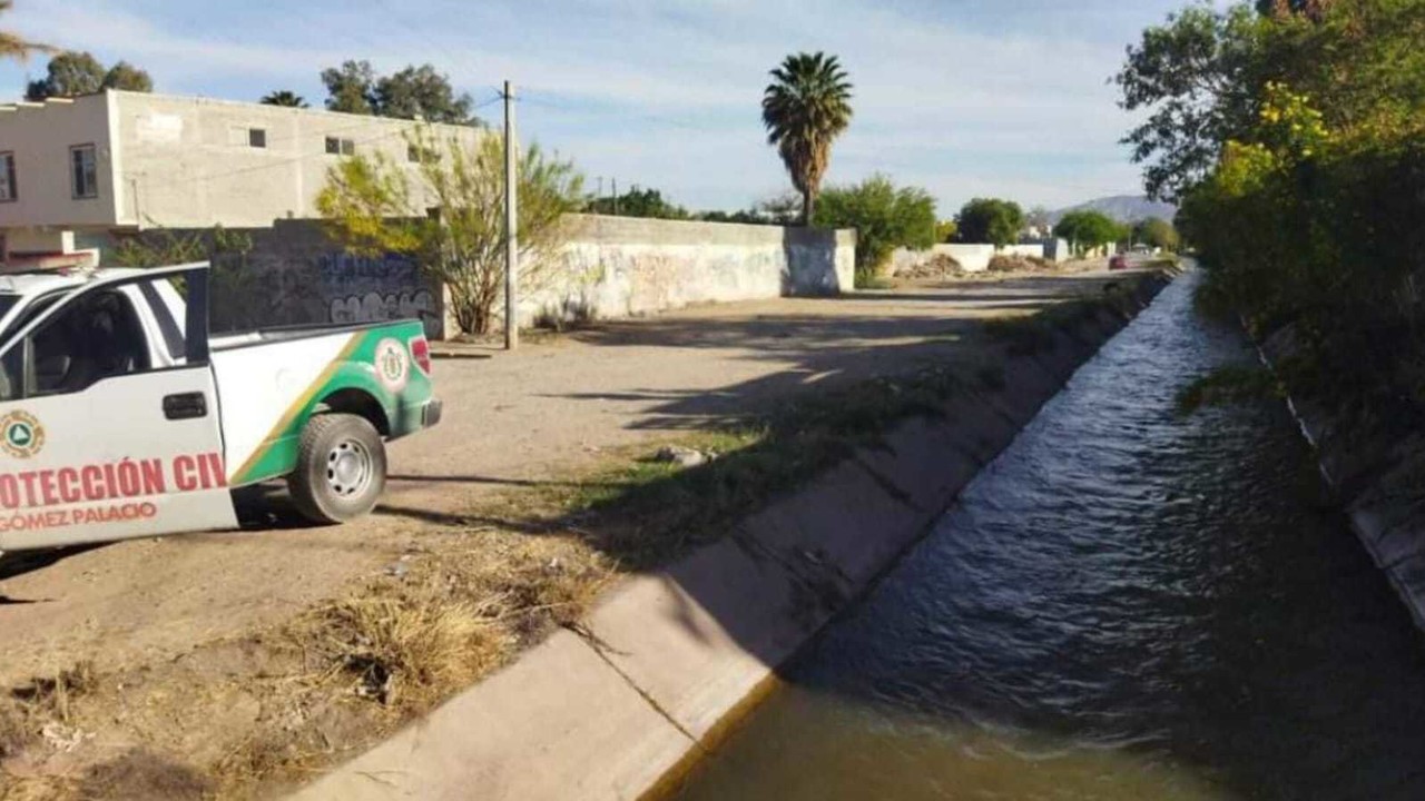Autoridades gomezpalatinas sancionarán a quienes sean sorprendidos nadando en canales de riego. Foto: Facebook/ Ayuntamiento de Gómez Palacio.
