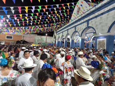 Tekom vibra: Feria de San Pedro y San Pablo, un legado de fe y cultura