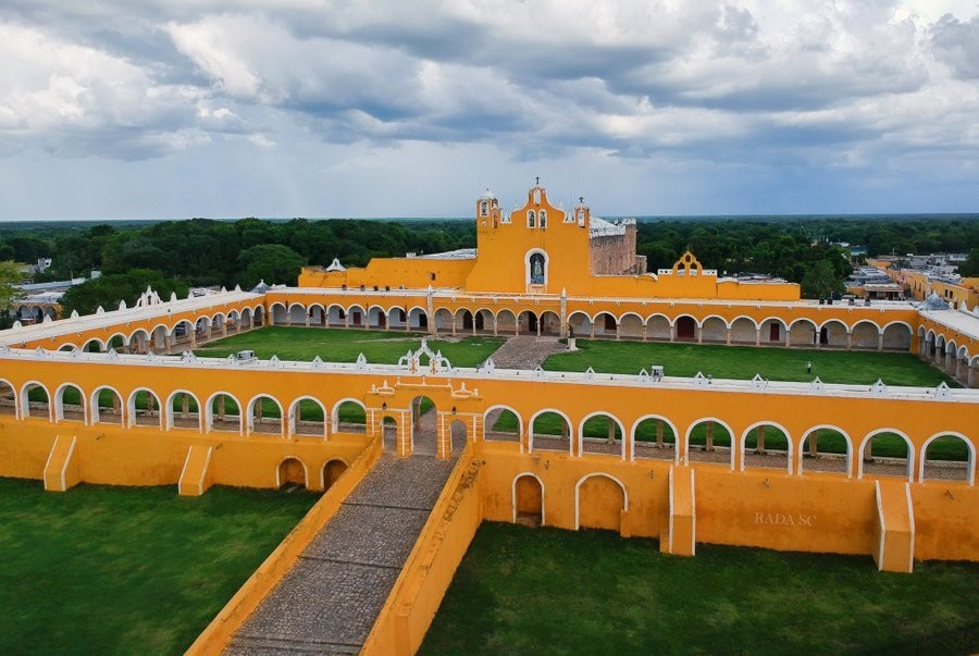 El Convento de Izamal es uno de los principales atractivos de este Pueblo Mágico Foto: @Rada_SC