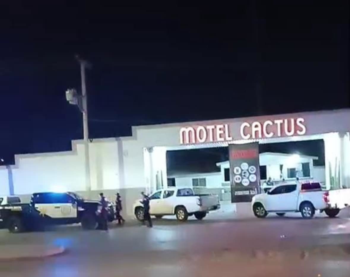 Encuentran cuerpo de jovencita en Motel Cactus. Foto de Kirk Castillo.