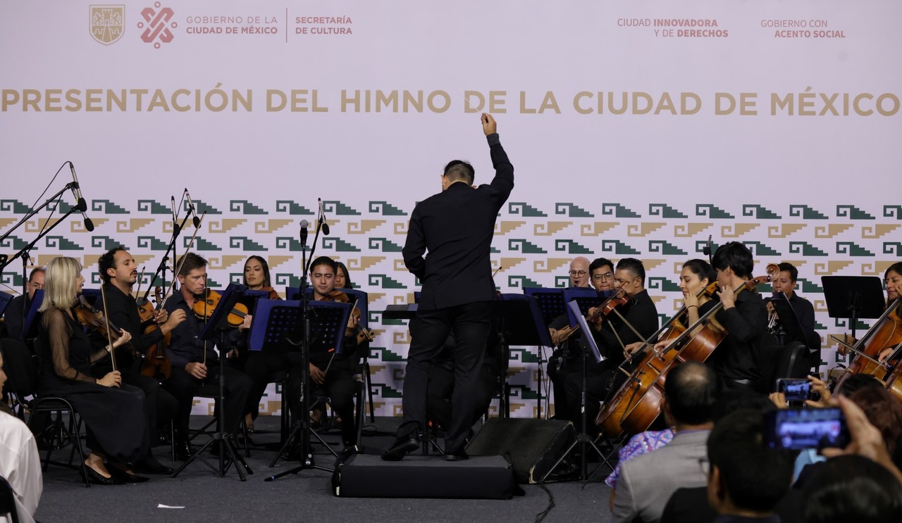 Presentación del himno de la CDXM. Foto: @martibatres