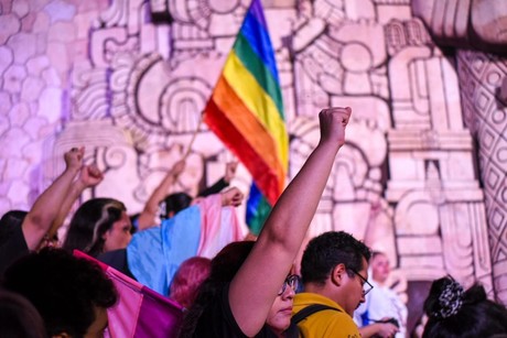 ¿Qué significan los colores de la bandera LGBTQI+?