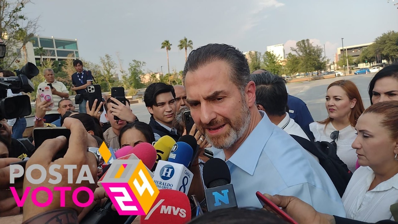 El abanderado de la coalición Fuerza y Corazón por Nuevo León sostuvo una reunió con el secretario de gobierno, Javier Navarro, para abordar el tema. Foto: POSTA.