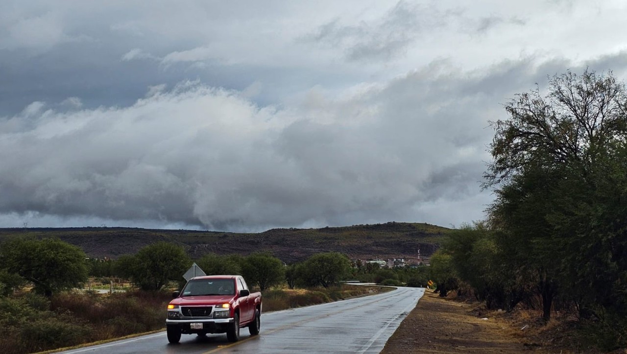 Durango bajo una mañana de lluvias. Foto: Luis Lozano.