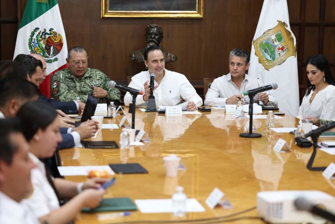 El gobernador Manolo Jiménez encabezó la mesa de Coordinación Estatal para la Construcción de la Paz y la Seguridad. (Fotografía: Gobierno de Coahuila)