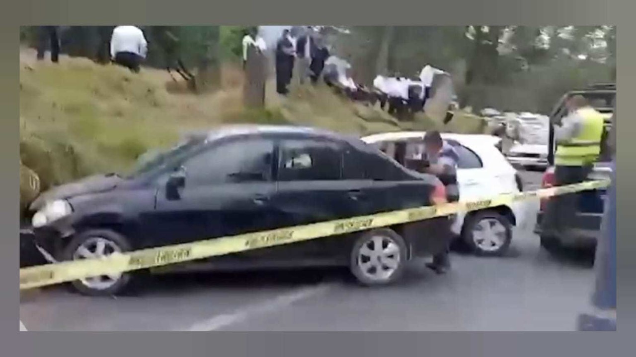 Fatal choque en la Toluca-Villa Victoria: Una víctima mortal y múltiples heridos. Foto: Captura de pantalla