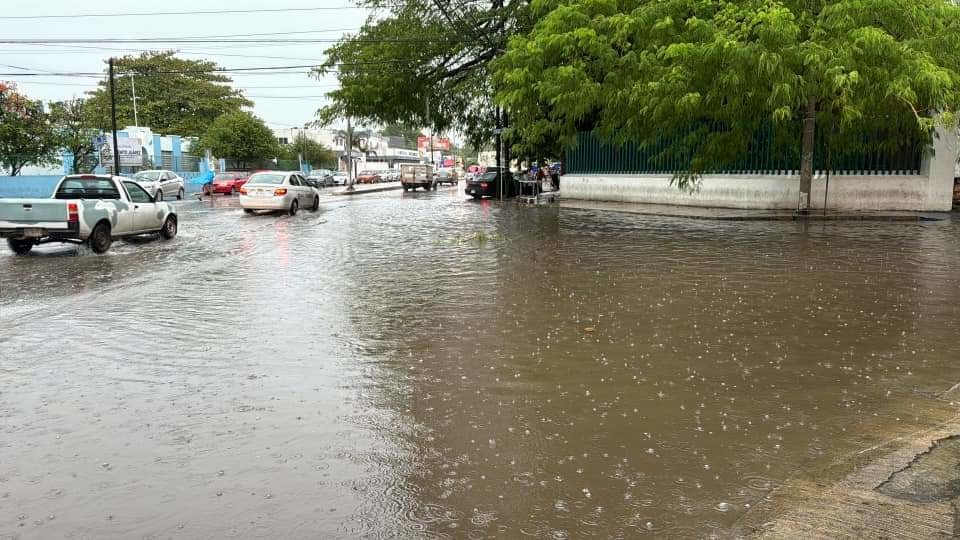La lluvia del pasado lunes quedará para la historia pues superó en cantidad de agua al huracán “Isidoro” que afectó Mérida hace 22 años.- Foto de Alejandra Vargas