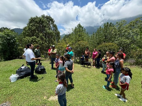Llega Brigada médica a comunidades de la Sierra de Santiago