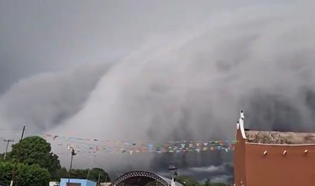 Huracán 'Beryl': Se forman impresionantes nubes en Ticum, Yucatán (VIDEO)