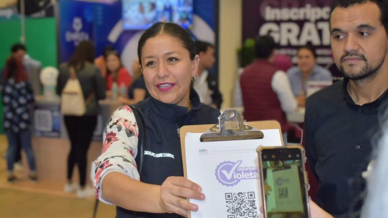 Empresas se capacitan para espacios libres de violencia bajo la insignia de Puntos Violeta. Foto: Cortesía.