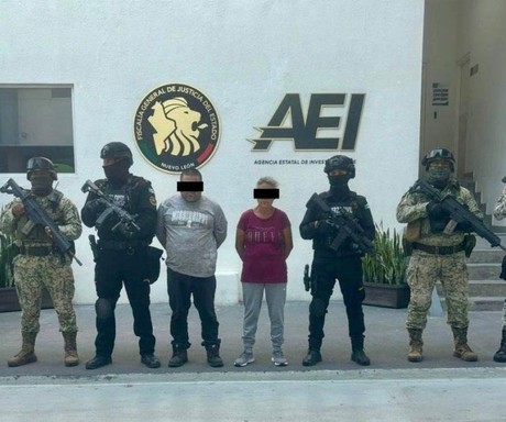 Cae pareja con arma larga y droga en Juárez