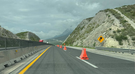 Autopista Saltillo-Monterrey: Reportan cierre de carril por trabajos de limpieza
