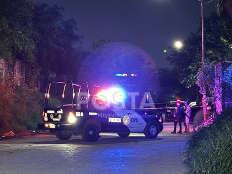 Asesinan a hombre a bordo de un vehículo, en la zona norte de Monterrey